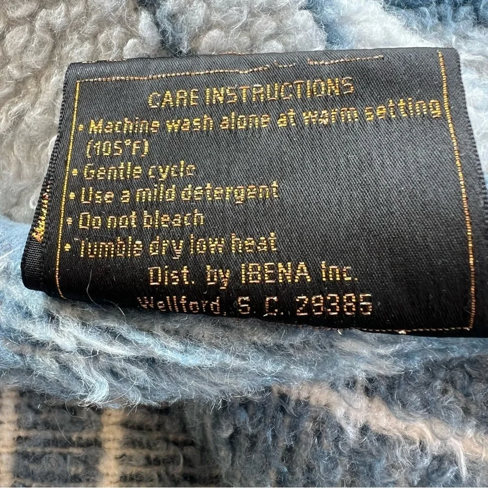 VTG IBENA Blue Country Goose Reversible Throw Blanket Soft Fluffy 54x74 FLAWS